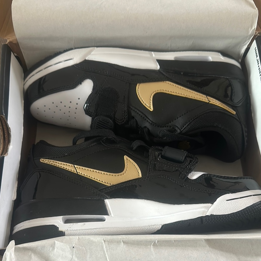 Nike Black and Gold Basketball Sneakers